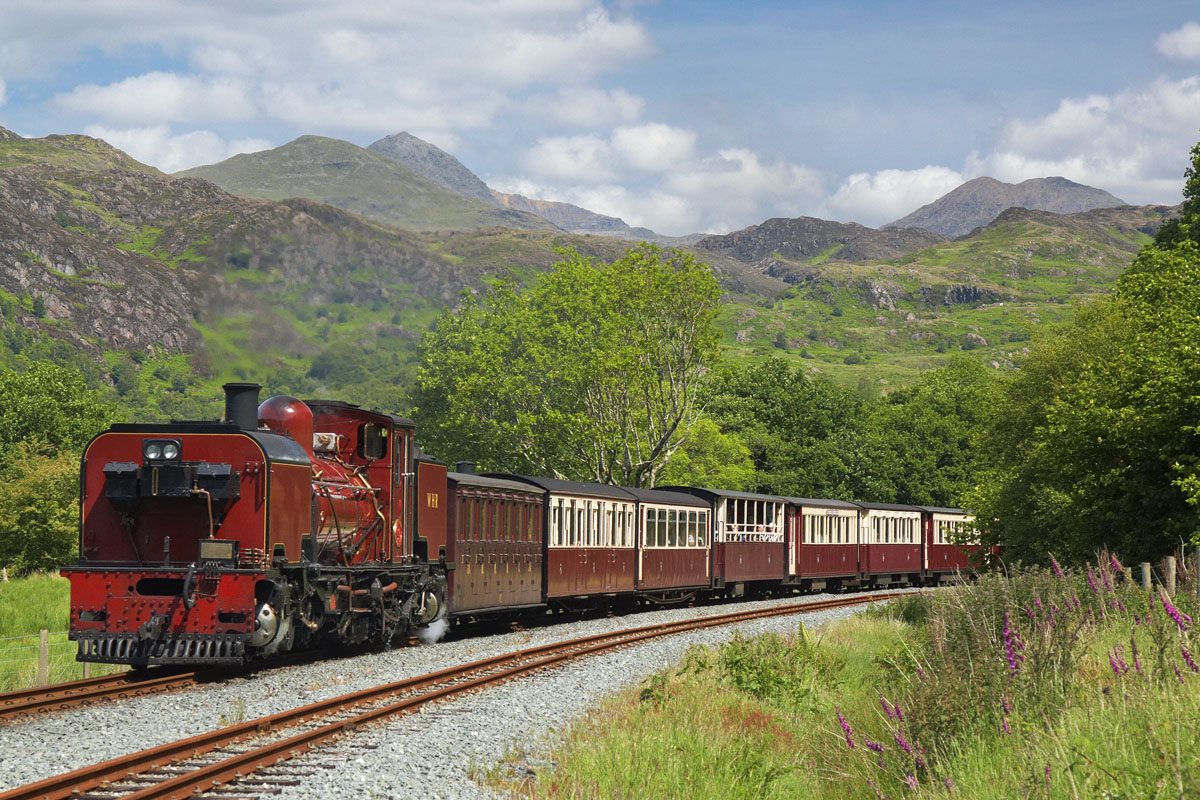 The Welsh Highland Railway - Garratt 138 and Snowdon