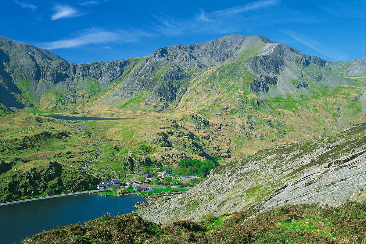 Y Garn, The Devil's Kitchen and Llyn Ogwen