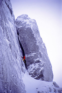 Pillar Chimney, Nameless Cwm