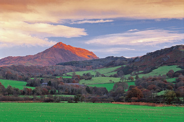 Cnicht at sunrise