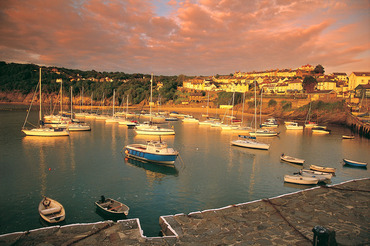 Newquay Harbour, early morning