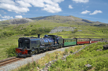 The Welsh Highland Railway, Garratt 87, approaching Rhyd Ddu