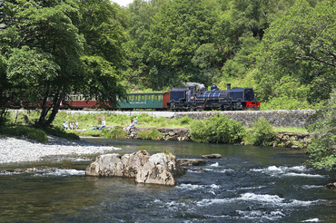 The Welsh Highland Railway, Garratt 87 in the Aberglaslyn Pass